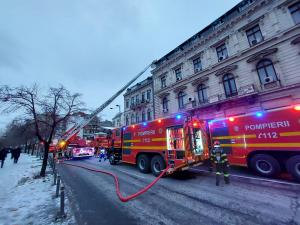 Incendiu la un hotel din Splaiul Independenței din Capitală. 20 de persoane, evacuate