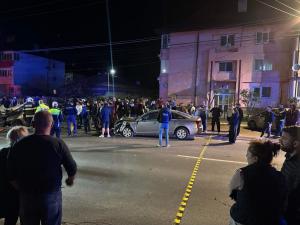 Şoferiţă cu o alcoolemie uriaşă, impact dezastruos la Baloteşti. Tânăra a rămas blocată între fiarele maşinii
