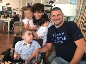 A murit fiul fostului fotbalist Cosmin Pașcovici. Denis, un copil cu peste 12 operații, dintre care 4 pe creier, suferise un atac cerebral