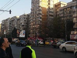 Accident în lanţ pe bulevardul Iuliu Maniu din Bucureşti. Opt maşini implicate, sunt cel puţin trei răniţi