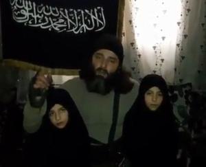 ZIUA JUDECĂȚII: Jihadistul care și-a transformat fiica de 7 ani în atacator sinucigaș a fost eliminat (FOTO)