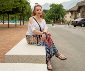 Cât câştigă Vasilica, o româncă din Elveţia care lucrează în croitorie de 15 ani: Nu trăiești, ci supraviețuiești”