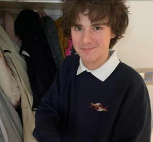 Sfârșit tragic pentru patru adolescenți din UK, dați dispăruți după ce au plecat într-o excursie. Polițiștii le-au găsit trupurile neînsuflețite într-o mașină răsturnată