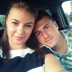 O româncă de 23 de ani este cea mai tânără şoferiţă de TIR din Europa: 'De atunci m-am îndrăgostit efectiv' - GALERIE FOTO