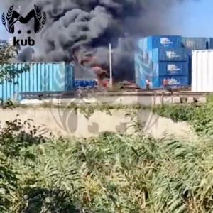 Incendiu puternic la un terminal de păcură din cel mai mare port rusesc de la Marea Neagră. Nu este clar dacă e un atac ucrainean