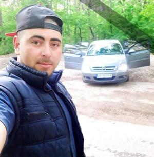 Tânăr şofer român resuscitat în zadar pe şosea, în Spania, după ce un camion a intrat în duba lui