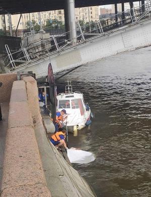 Cadavrele a 5 persoane, găsite în sistemul de canalizare din Moscova. O ploaie torenţială le-a fost fatală, în timpul unui tur ilegal în subteran