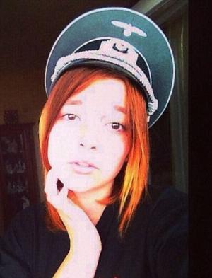 14 tinere se luptă pentru titlul de MISS HITLER! Cum arată admiratoarele nazismului