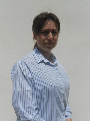 O profesoară din Piatra Neamţ a fost arestată, după ce iubitul ei, cel mai bun elev de la Liceul Teologic, s-a sinucis în noiembrie anul trecut