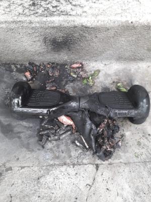 Hoverboard-ul unui băieţel de 10 ani din Bucureşti a explodat, după ce a luat foc, în camera lui