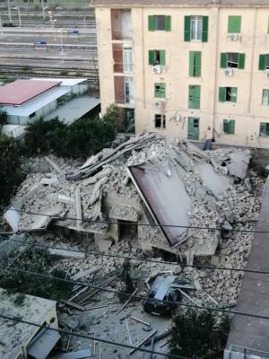 O clădire s-a prăbușit în Italia, sunt oameni prinși sub dărâmături: "Se aud țipetele celor dispăruți"
