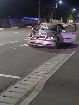 Un șofer beat a spulberat cu BMW-ul un tânăr, pe un drum din Galați. Imagini dramatice de la locul tragediei