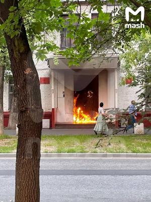 Cum sunt păcăliţi rușii să dea foc birourilor de recrutare militară. Zeci de centre au fost incendiate în toată Rusia
