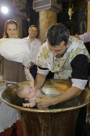 FOTO! Anca Lungu, în lacrimi la botezul micuţei Natalia Adriana