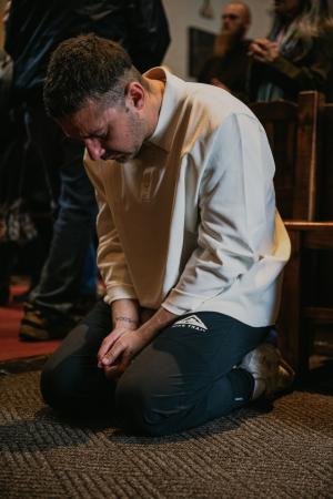 Actorul Shia LaBeouf a intrat în Biserica Catolică şi vrea să devină diacon