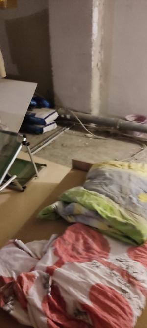 Azilele groazei. Şapte persoane, printre care şi minori, găsite într-un beci al unui centru de îngrijire din Mureş. Erau bătute şi ţinute în condiţii improprii