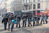 Adolescenţi români, printre arestaţii de la protestele din Italia. Unul dintre ei are doar 14 ani