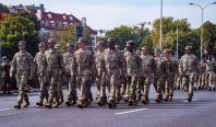 Pentagonul suspendă detaşarea unui efectiv de peste 4.000 de soldaţi americani în Europa