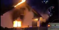 Copil de 2 ani, găsit mort într-o casă cuprinsă de flăcări în Sălaj. Ce a provocat incendiul