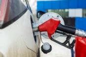 Carburanţii, mai ieftini cu un leu, temporar. Când se vor scumpi iar