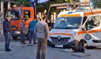 Primarul Aradului, supărat că o ambulanţă a căzut în bazinul unei fântâni arteziene: "Îţi trebuie talent"