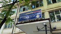 Elevă care a reclamat abuzul unui profesor din Vaslui, umilită public: Unele cred că sunt centrul Universului