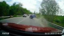 Şeful APIA Suceava a provocat un accident după ce a intrat pe contrasens. Ar fi fost băut