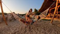 De ce părinţii au nevoie uneori de vacanţe fără copii: "Orice am alege, există o judecată morală"