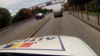 Poliţişti din Vrancea, eroi după ce au oprit un şofer care gonea pe șosea. Ce au găsit în mașină