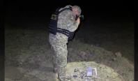 Crater de 2 m după explozia unei drone pe un câmp din R. Moldova. Avertismentul Maiei Sandu