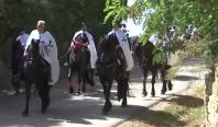 Locul din România în care străzile au fost luate cu asalt de "cavalerii teutoni" ca acum sute de ani 