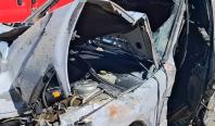 Cursă nebună la 15 ani, în Sebeș. A furat o mașină, a băut, a intrat într-un gard și a fugit după impact