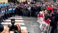 "Lucrez 9 ore pe zi pentru 800 de euro". Revolta tinerilor din ţările europene
