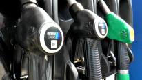 Guvernul vrea să prelungească acciza redusă la motorină. Cât ar costa un plin fără aceste măsuri