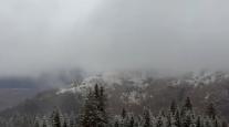 Sfântul Dumitru a "încuiat vara". Prima ninsoare în Parâng, Transalpina închisă temporar din cauza zăpezii