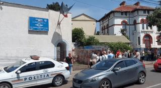 Bacalaureat 2024. Incident șocant în Craiova. Tânără bătută de un coleg chiar înainte de începerea probei. A ajuns la spital VIDEO