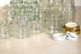 Cum se sterilizează borcanele și sticlele pentru conserve