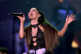 Ariana Grande a răspuns criticilor referitoare la modificarea vocii în timpul vorbirii: „Întotdeauna am făcut asta”