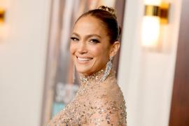 Jennifer Lopez continuă să se bucure de o „vară minunată” și așteaptă cu nerăbdare „ce va urma”. Vedeta și soțul ei, Ben Affleck, nu s-au mai văzut de câteva săptămâni