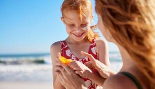 Reguli de siguranță pentru copii în vacanță: la mare și la munte