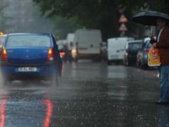 Circulatie ingreunata in Capitala. Vezi AICI ce linii de tramvai si troleibuz sunt BLOCATE