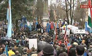 Marsul secuilor pentru autonomie. Circa 5.000 de oameni sunt prezenti la manifestatie