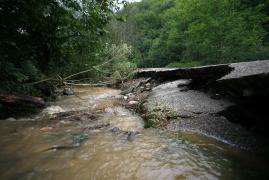 Cod portocaliu de INUNDATII, incepand de duminica seara pana luni dimineata