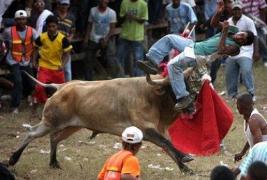 Doi oameni au murit si 44 au fost raniti la o corida din Columbia
