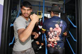 Franta: Sase romani de etnie roma, suspectati de proxenetism. Patru dintre ei au fost arestati preventiv