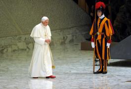 Cardinalii se reunesc, din nou, la Vatican. Pun la punct detaliile pentru alegerea noului Papa