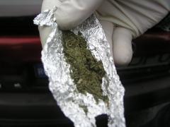 20 de kilograme de etnobotanice gasite la Cluj