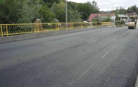 Se reiau lucrarile la un pod peste Siret incepute in 1995