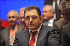 Vanghelie: Fac studii gramaticale, limba engleza, dar in primul rand fac pentru oamenii din sector