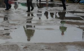 Drumuri blocate din cauza ploii